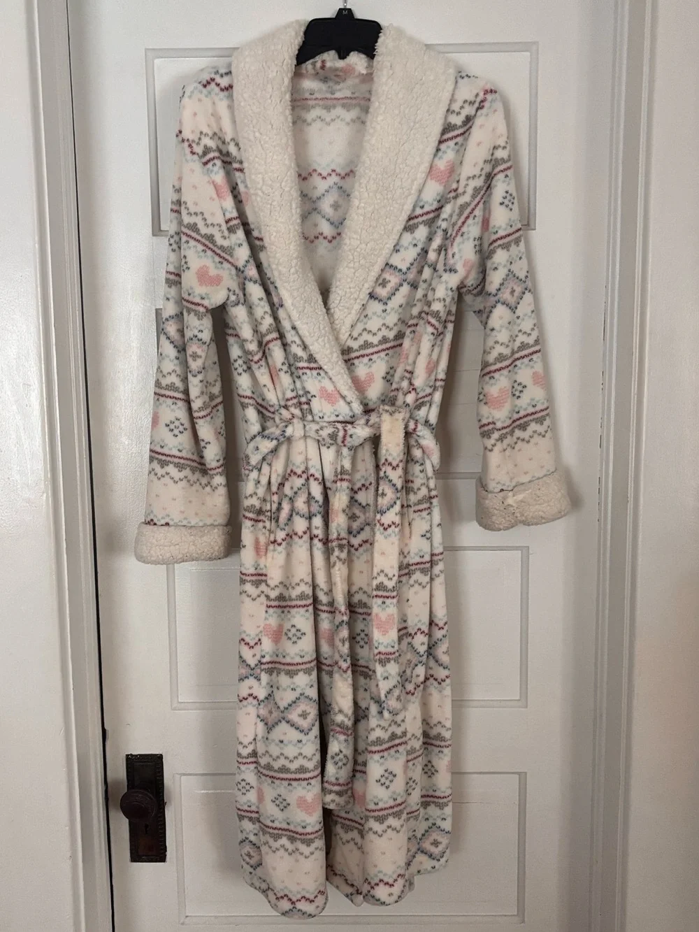 Secret Treasures Cream Plush Robe with Pastel Heart & Fair Isle Print